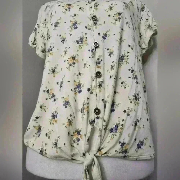 American Eagle Floral Button-Down Tie Front Top - Picture 6 of 10